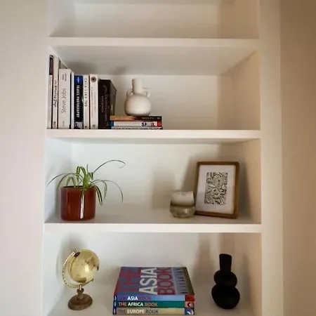 Modern 1 Bedroom / Hyper Centre *